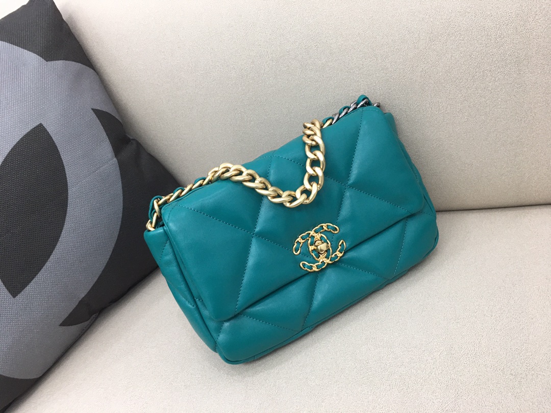 Lambskin 19 Handbag Flap Bag AS1160 Acid Blue